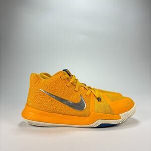 Nike Kyrie 3 University Gold Basketball Shoes Sneakers 869985-791 Youth Size 3Y